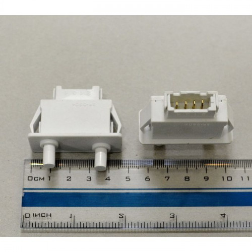 Выключатель освещения холоодильника Daewoo, кнопочный, 4 контакта